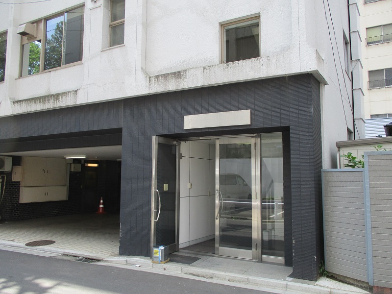 建物正面